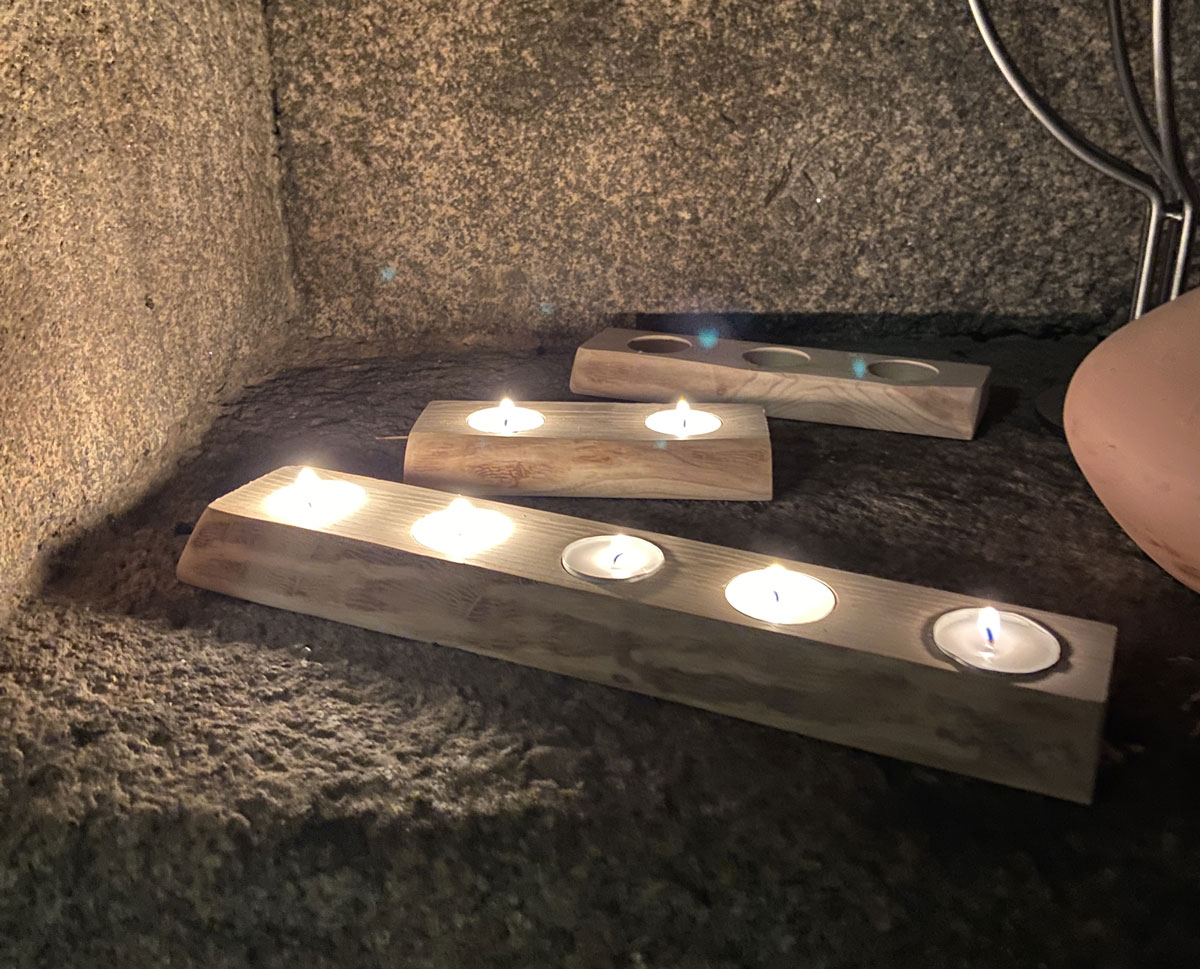 Nouveaut&eacute; : D&eacute;couvrez notre collection de porte-bougies en bois massif de l'Aubrac