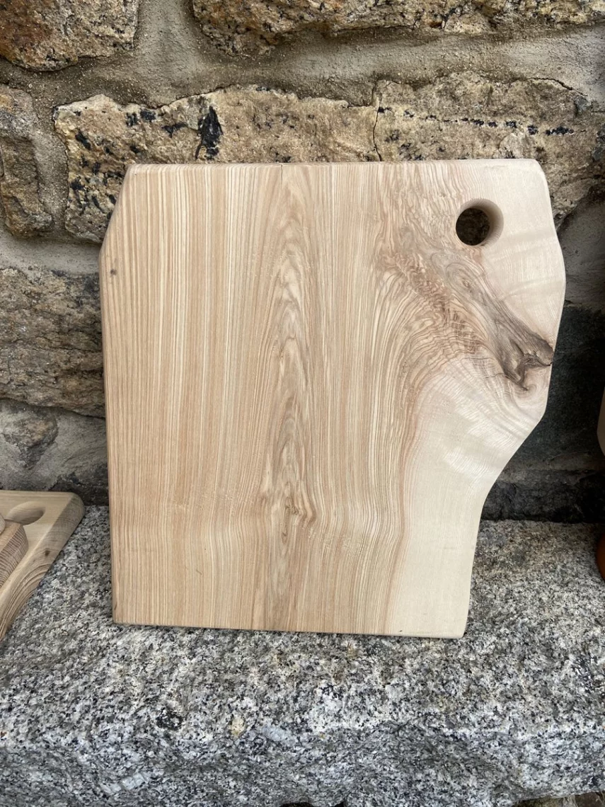 Plateau de service en fr&ecirc;ne de l'Aubrac Marancel